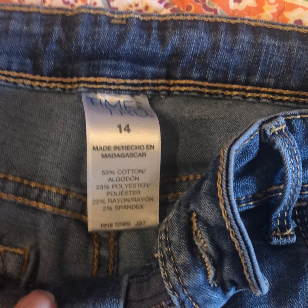 Jeans - Picture 2 of 3
